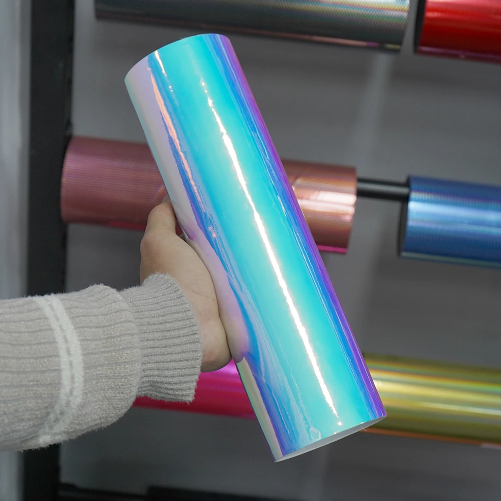 قسط لمعان قوس قزح الأبيض الفينيل التفاف فيلم فقاعة خالية تطبيق للماء لتغليف السيارة دراجة نارية الشارات السيارات التصميم