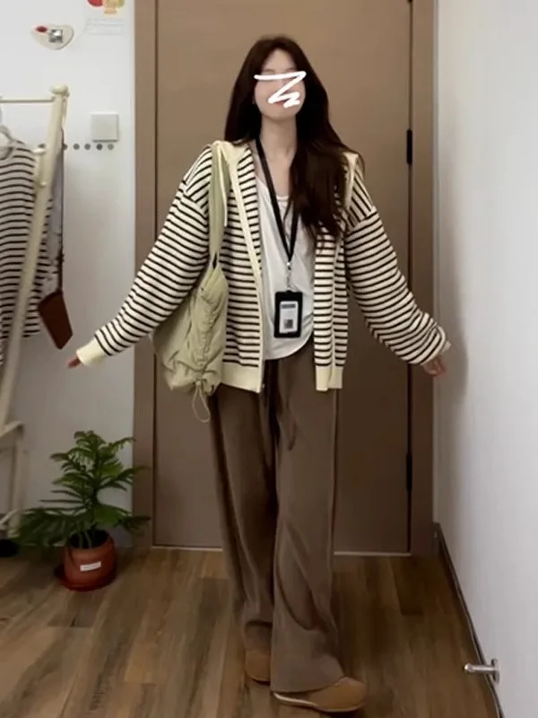 

Хаки Dstring с капюшоном в полоску вязаный открытый кардиган женский свободный ленивый Sle верхняя одежда осенний корейский вариант свитер верхнее пальто