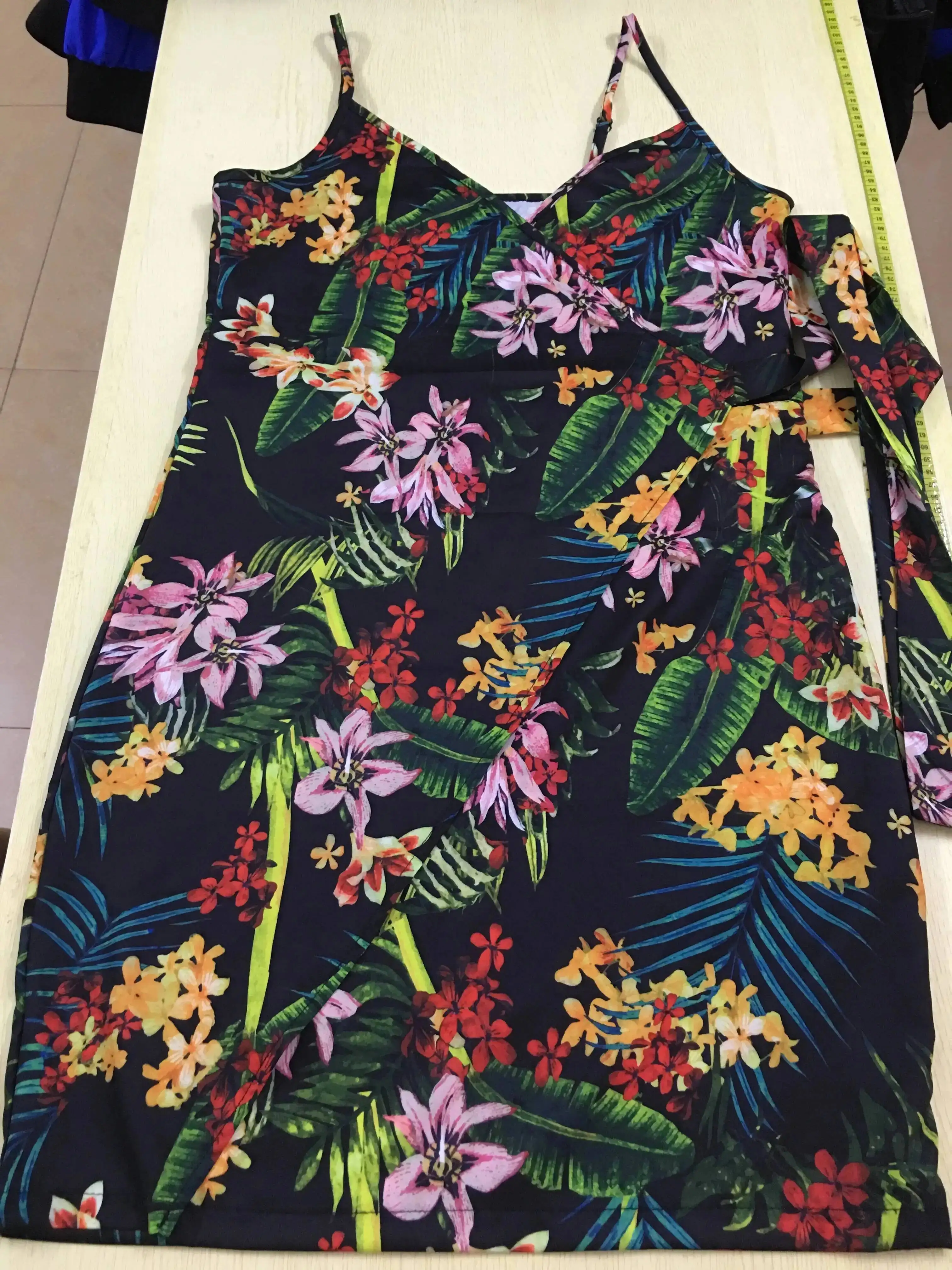 فستان نسائي مثير برقبة على شكل حرف V وحزام سباغيتي، فستان حفلات بقصة ضيقة مع حزام خصر، فساتين كوكتيل صيفية