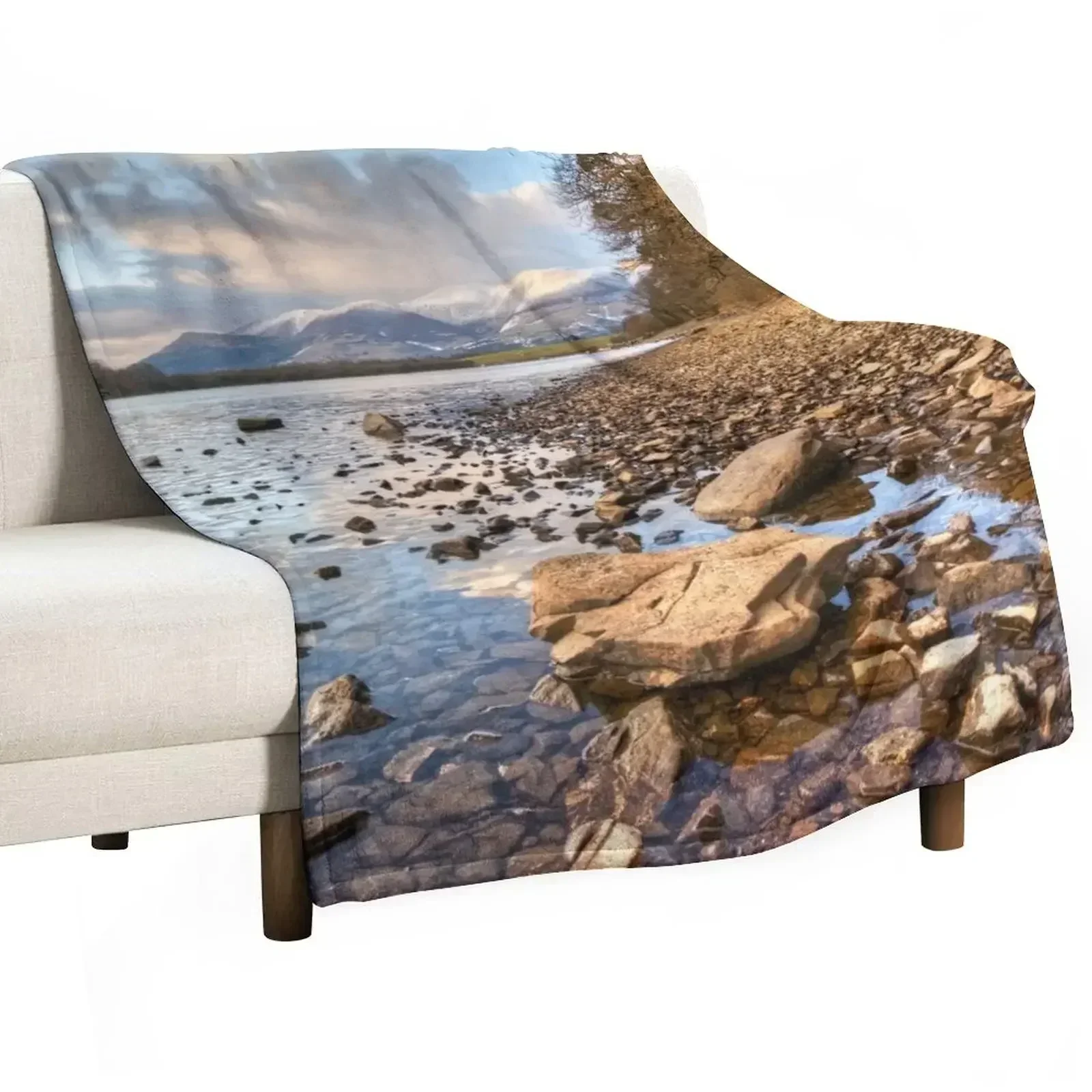 New Skiddaw From Derwentwater Throw Blanket Bed Fashionable Baby manga Moving Blankets