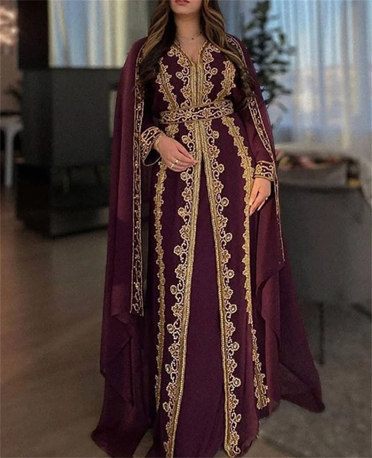 Classic Muslim Gown Evening Dresses Burgundy V Neck Cape Sleeve Split To Floor Two Piece Gold Lace Applique With Belt Elegant