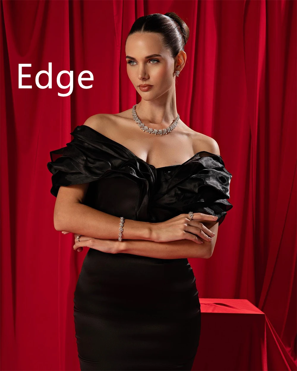 ชุดราตรีผ้าซาตินคุณภาพสูงแบบนางเงือกสั่งทำพิเศษ ชุดราตรีออกงานแบบเปิดไหล่ ดีไซน์หรูหรา สำหรับโอกาสพิเศษ