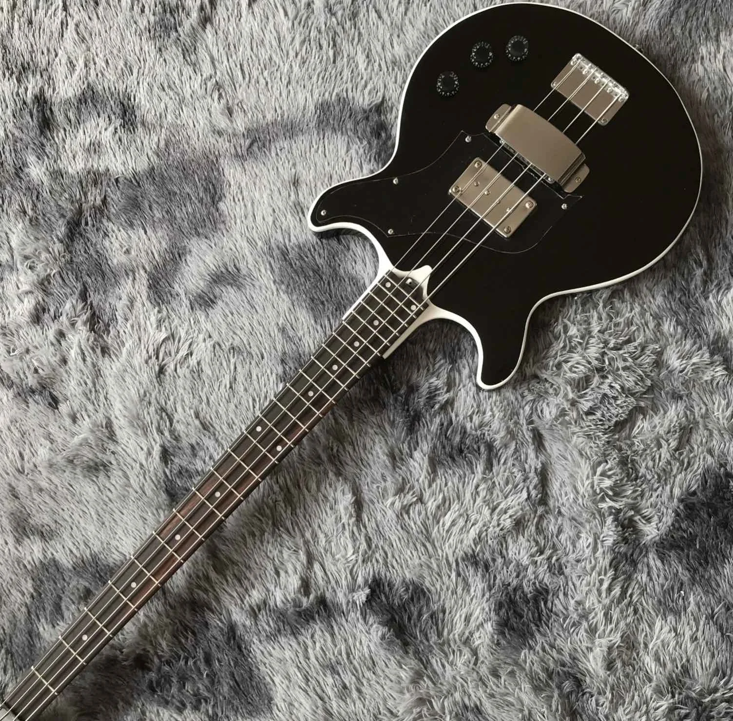 2023 New Style Gene Simmons Electric Bass Guitar 4 String Bass 24 Frets Professional Electric Bass Guitar in Black Color