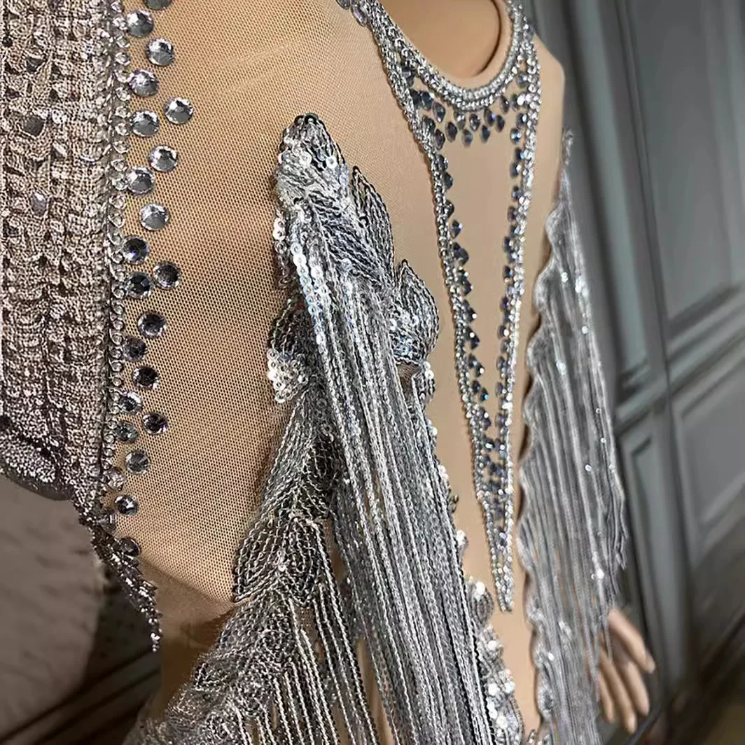 เพชรพู่ Elegant Lady ขนาดกลาง-ยาวเซ็กซี่โปร่งใสเพชรเต้นรําชุดกระโปรงชุดราตรีสตรีสําหรับกิจกรรม Vestito