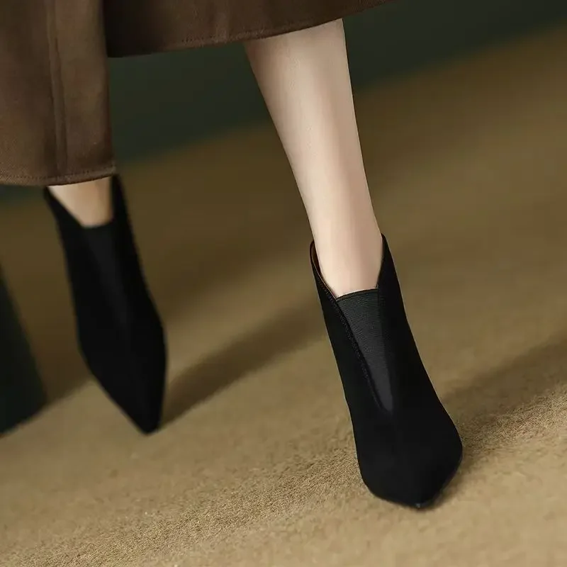 

Удобные ботинки на высоком каблуке с острым носком, имитация оленьей кожи, на молнии, коричневые, черные ботильоны, модный стиль ретро, 2025 г.