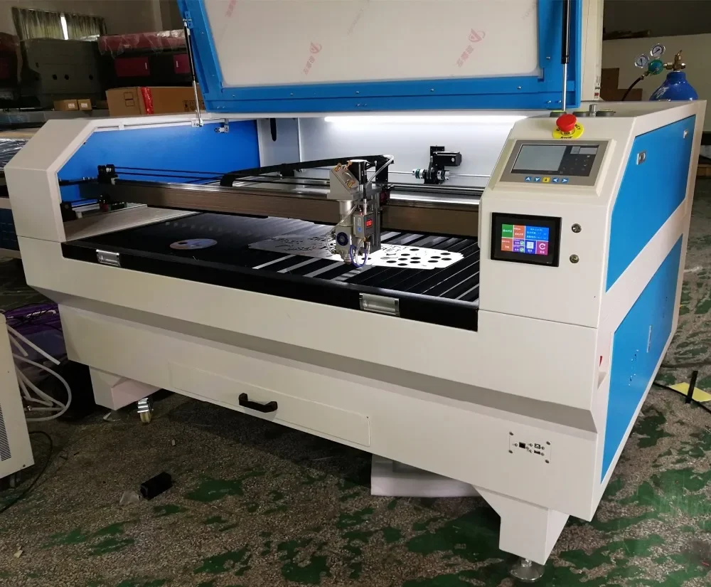 2026 Lazer Cutter Co2 for Metal and Nonmetal Cutting
