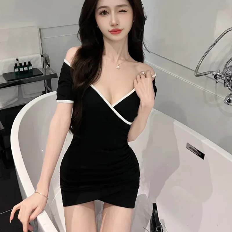 セクシーなドレスの女性ディープ V ネッククラブガールズチャーミングミニスキニー不規則なオフショルダーひだファッションパッチワーク魅惑的なユニークな