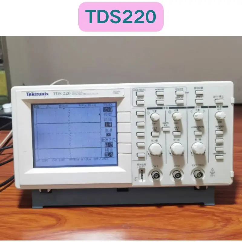 Used Tektronix TDS220 Digital Oscilloscope 2 Channel 100 MHz In Good Conditon