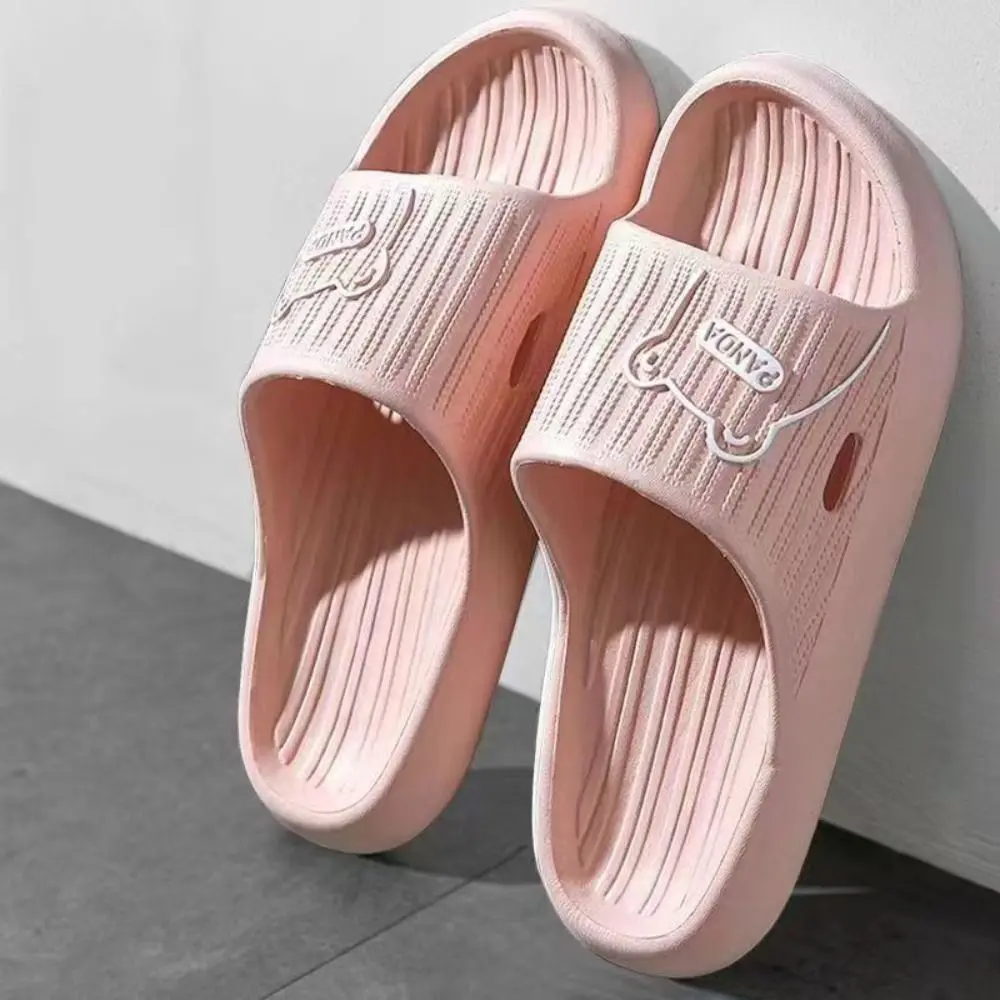 

Удобные тапочки на платформе с рисунком медведя, женская пляжная обувь на мягкой подошве, сандалии-шлепанцы, нескользящие тапочки из ЭВА для мужчин, ванная комната