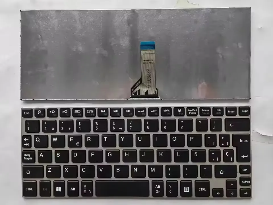 

Клавиатура для Toshiba NB10 NB15 с испанской раскладкой в рамке