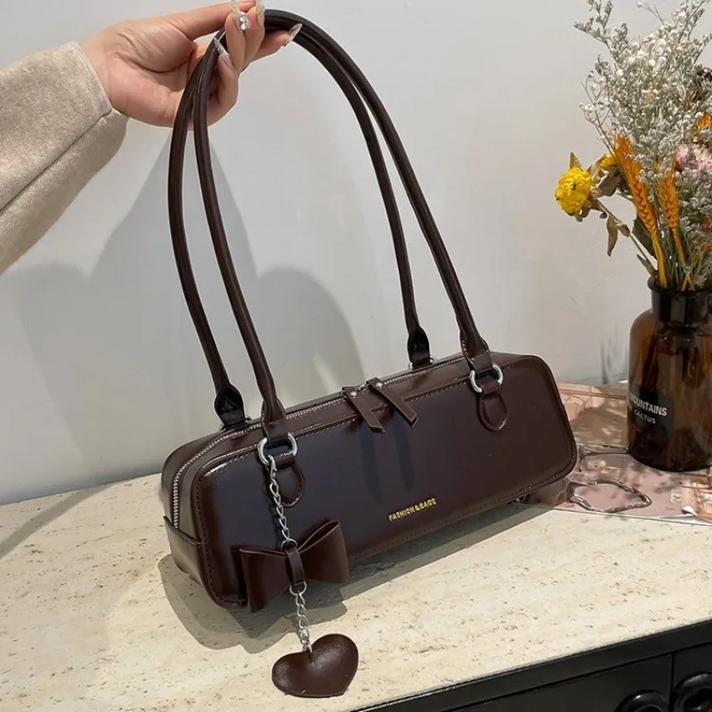 

Ретро Личность Простой тренд Сумка большой вместимости Женская мода Новая сумка на плечо подмышки Усовершенствованная текстура Работа для поездок на работу Ретро