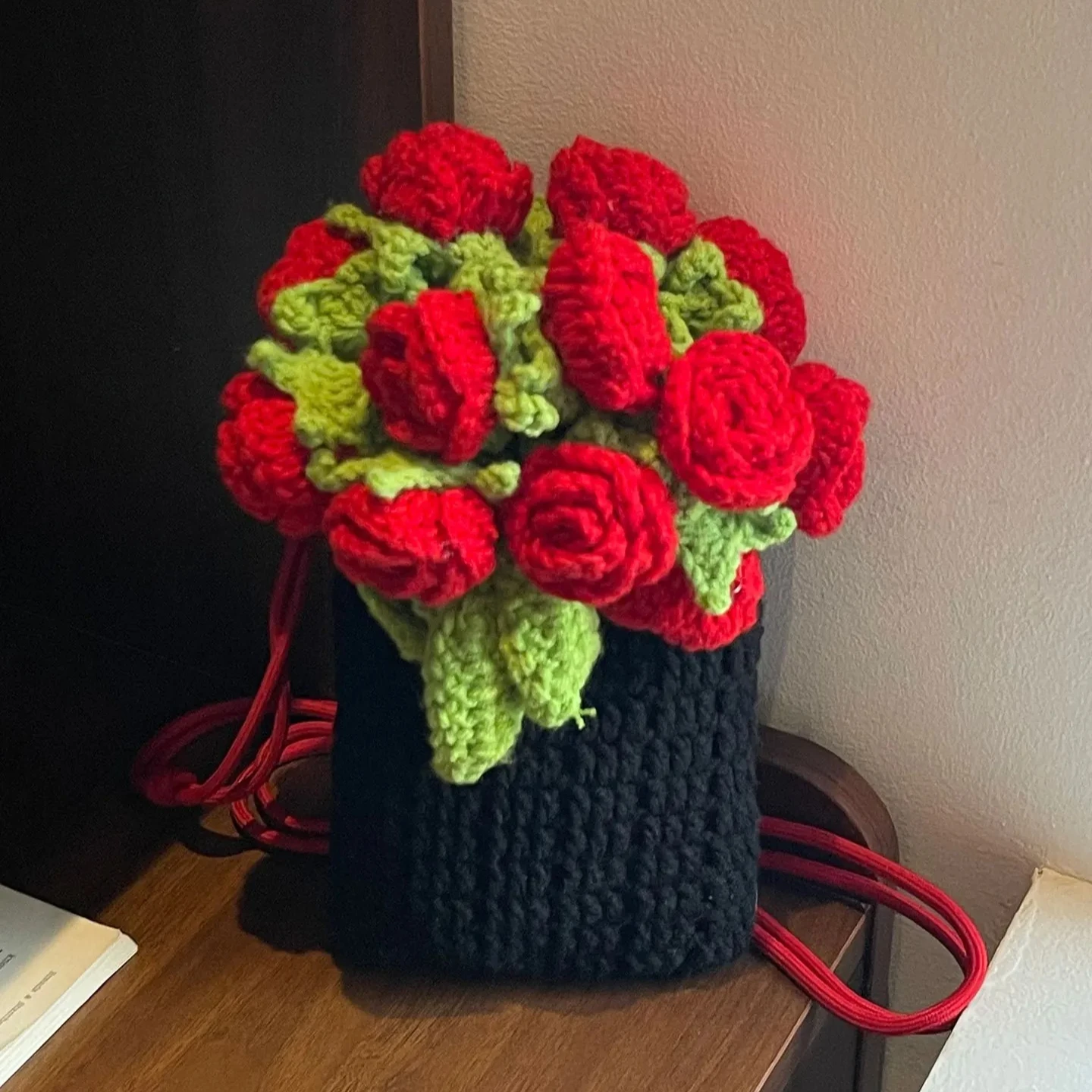

Fashionable Knitted Flower Small Crossbody Bag Women's Mobile Phone Bag Summer New Design Casual Style Soft Polyester