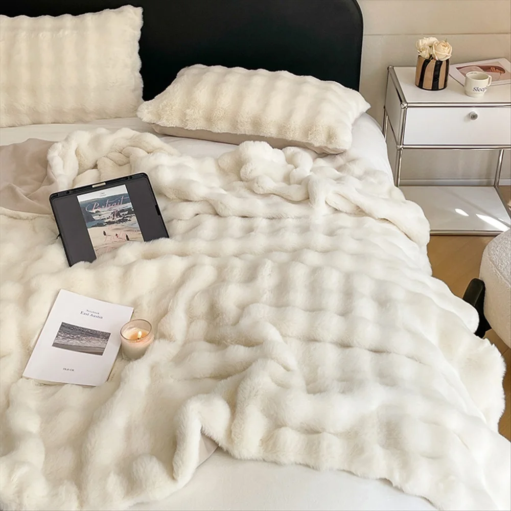 Autumn and Winter Fried Lazy Rabbit Velvet Blanket Thickened Warm milk Velvet Light Luxury Fur Rabbit Velvet Nap Blanket