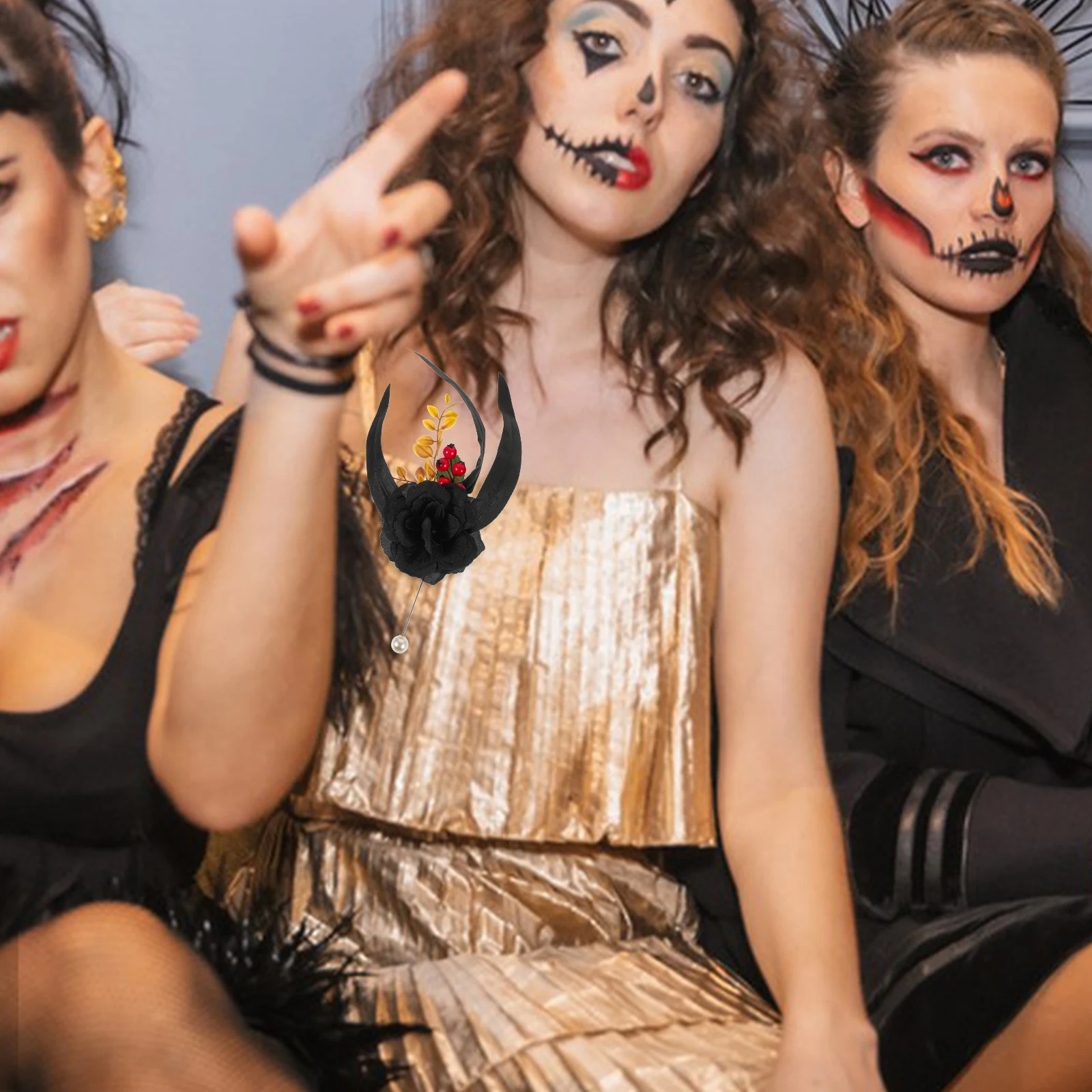 

Black Rose Ghost Lapel Pin Halloween Party Decor Costume Accessory Halloween Rose Brooch Women Girls Fake Flower Brooch Pins