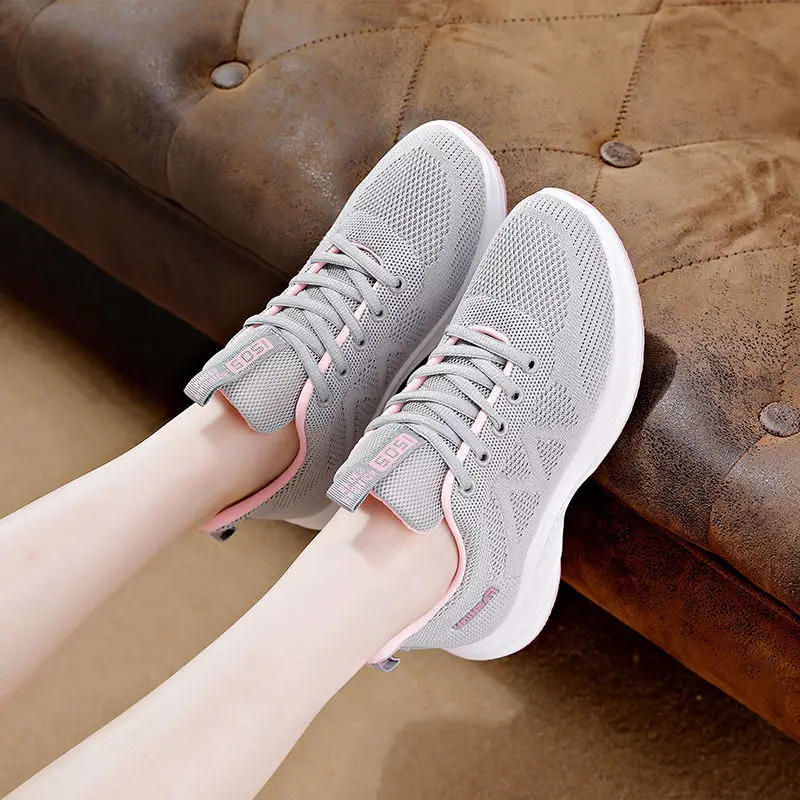 Nieuwe Vrouwen Sneakers 2023 Zomer Herfst Hoge Hakken Dames Vrijetijdsschoenen Vrouwen Wiggen Plateauzolen Dames Dikke Onderkant Sneakers