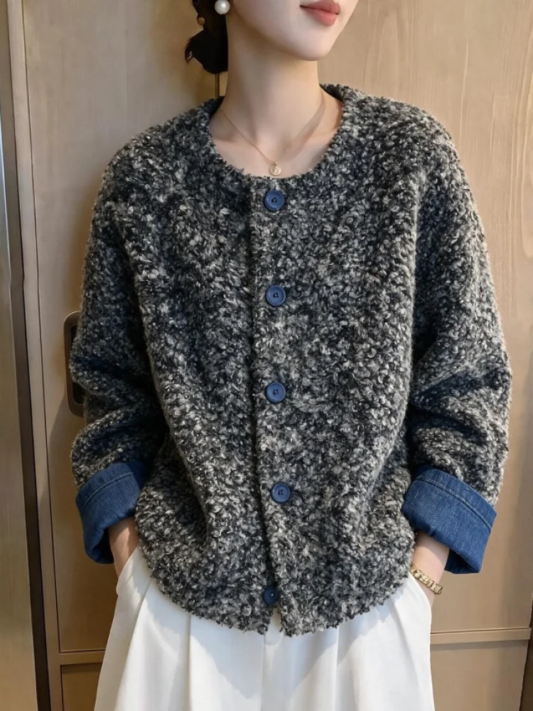 Ladies Thickened Cotton Lined Sheepskin Jacket 2026 New Loose Short Style Velour Cotton Clothes Warm Gentle Style Casual Wear