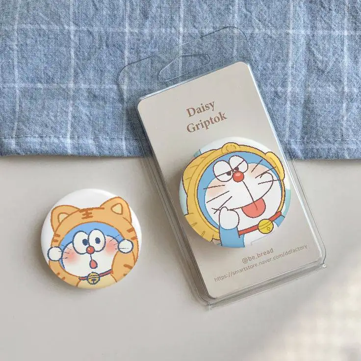 Cartoon D-Doraemon Exquisite Tinplate Brooches Sleek Badge Lapel Pins For Bag Accessories Practical Souvenir Gifts
