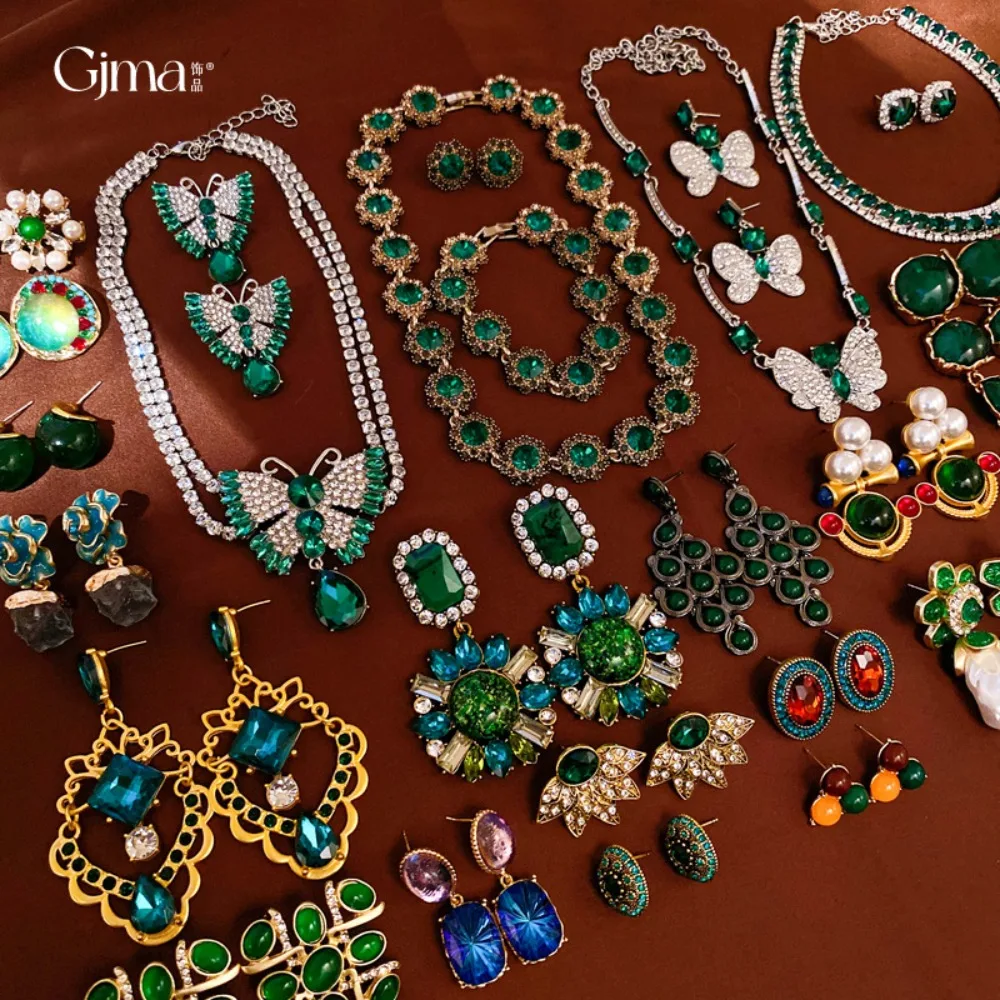 

Elegant Silver Needle Vintage Green Butterfly Pearl Earrings with Crystal Jewelry Set for Women Retro Earrings