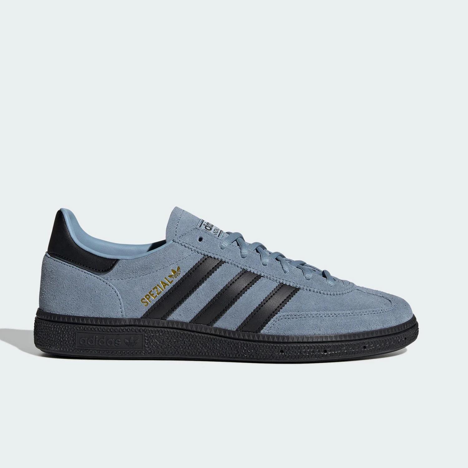 

Adidas genuine Superstar Unisex Classic Laced Sneakers JR3668