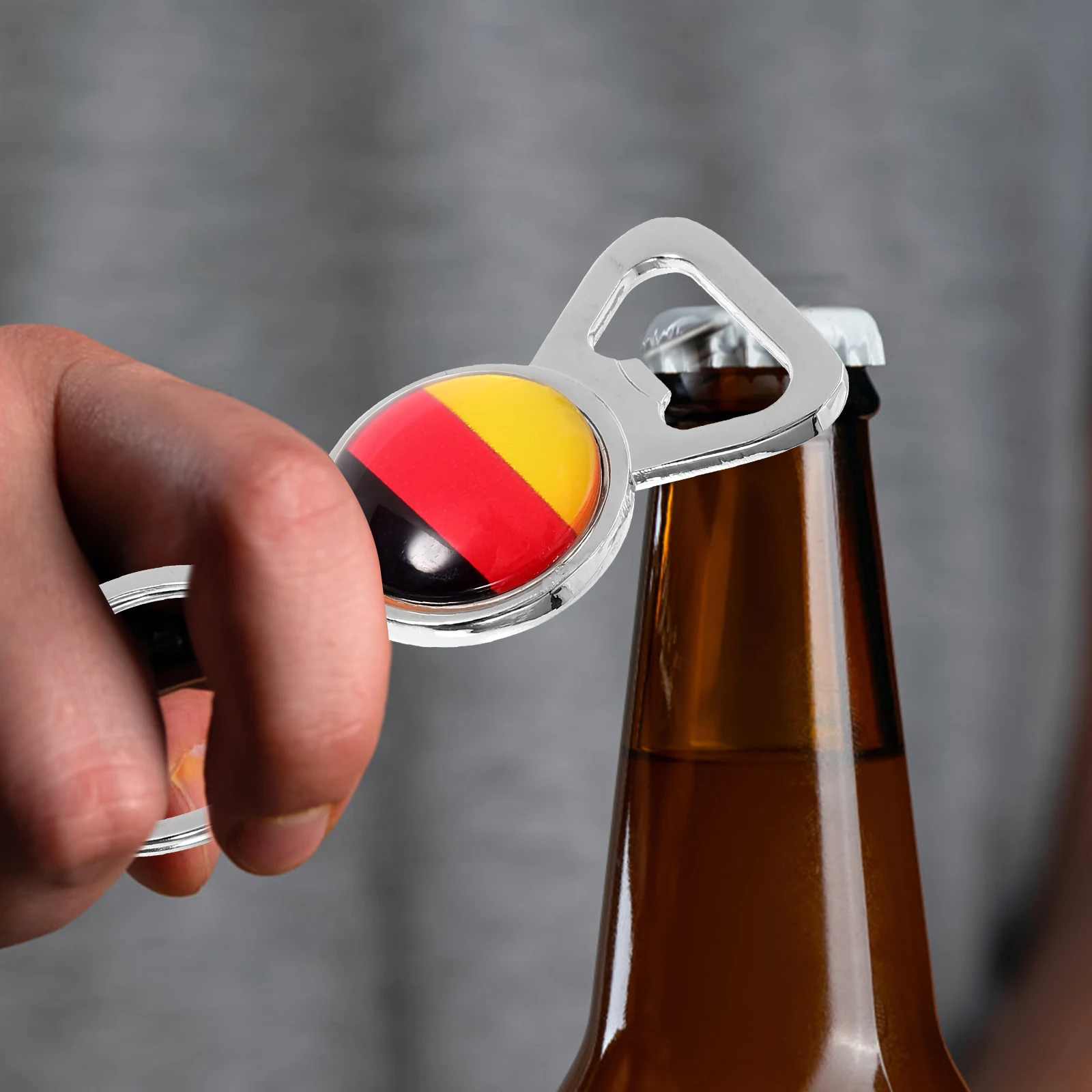 

2pcs Flag Bottle Opener Keychain Metal Beer Keychain Party Soda Manual Opener Lightweight National Gift for Men