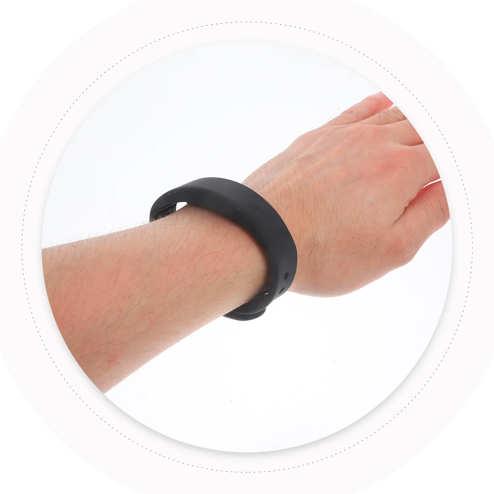 

Black Smart Wristband with Real Time Temperature Display LED Screen 50Ma Sleep Monitor Vibration Alarm for Outdoor