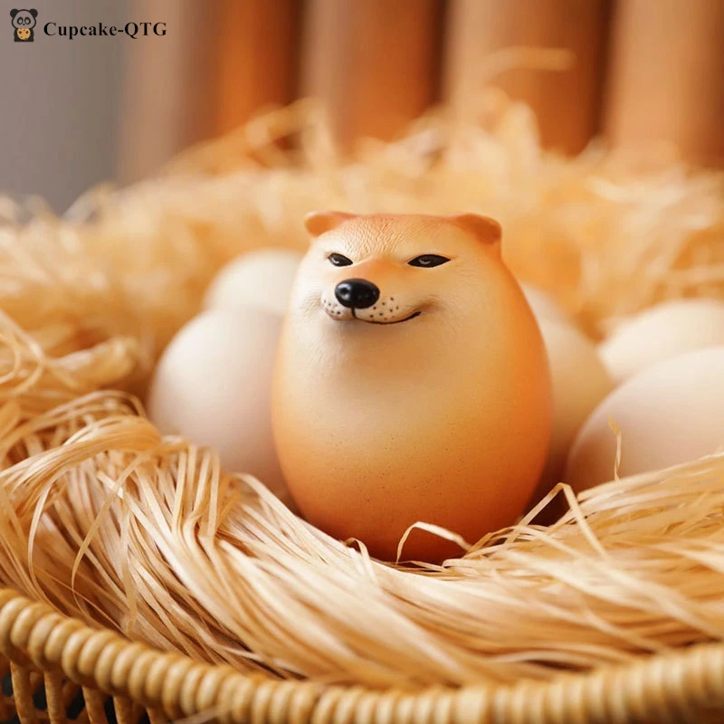 クリエイティブshibainuリアルな卵の形のPVCデスクの装飾、犬と卵の外反母趾の装飾、家庭、オフィス、新年の贈り物、1個