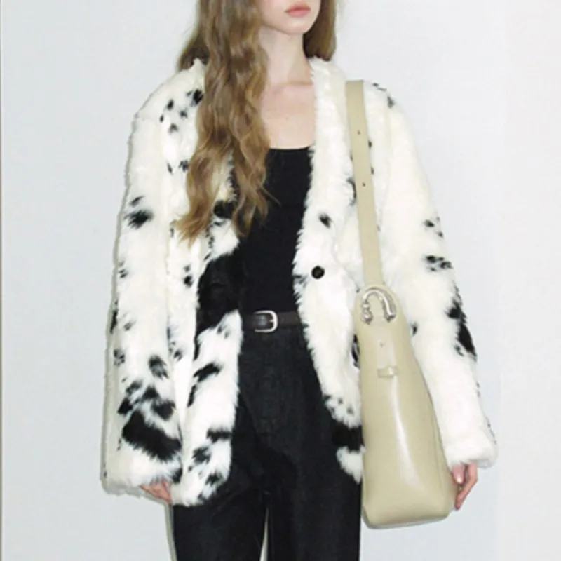 

2025 Fall Winter Thickened Warm Fur Fluffy Chic Color Block Jackets Tops Outerwear Retro Faux Fur Cow Printed Jackets Coats