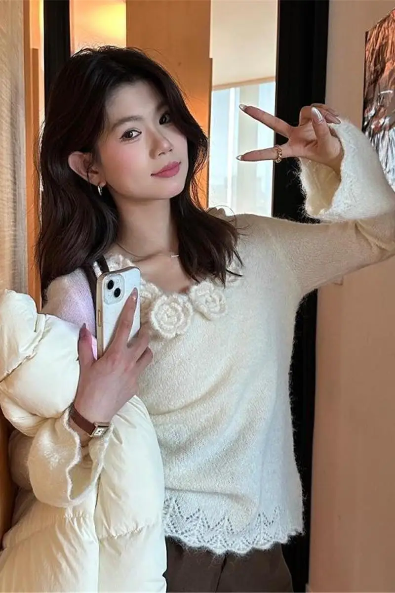 

MINETTE2025 Pure Desire New Three-dimensional Flower Sweater Women's Autumn and Winter Design Sense Knitwear Lazy Style