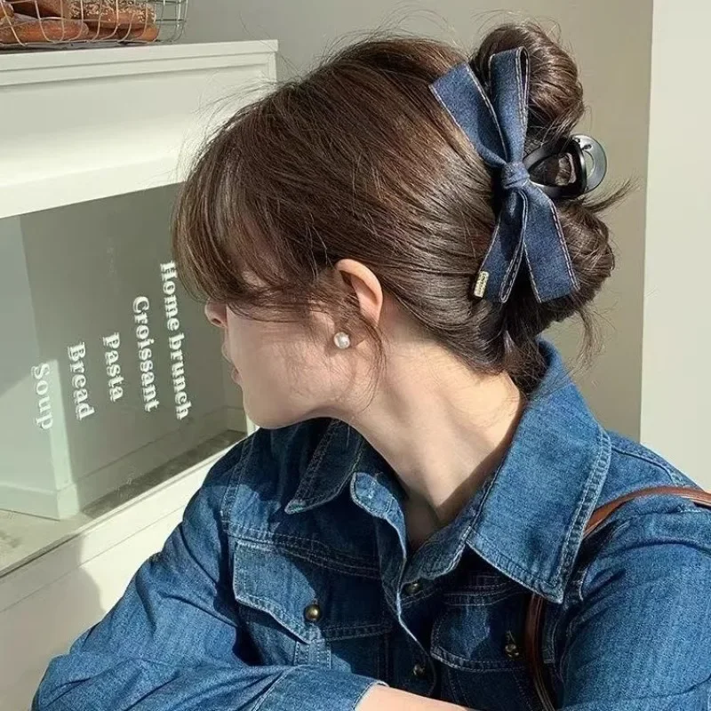Korean fashionable denim bow grab clip, new high-end hairpin, large shark clip headdress on the back of the head