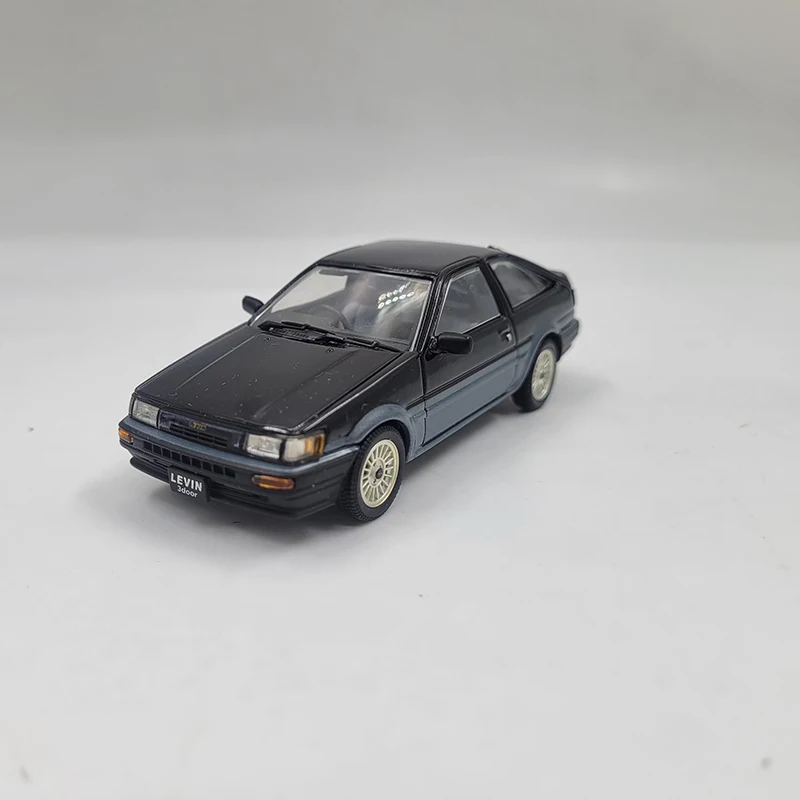 Diecast 1:43 Scale LEVIN AE86 Alloy Finished Car Simulation Model Static Decoration Souvenir Gifts For Adult Boy No packing