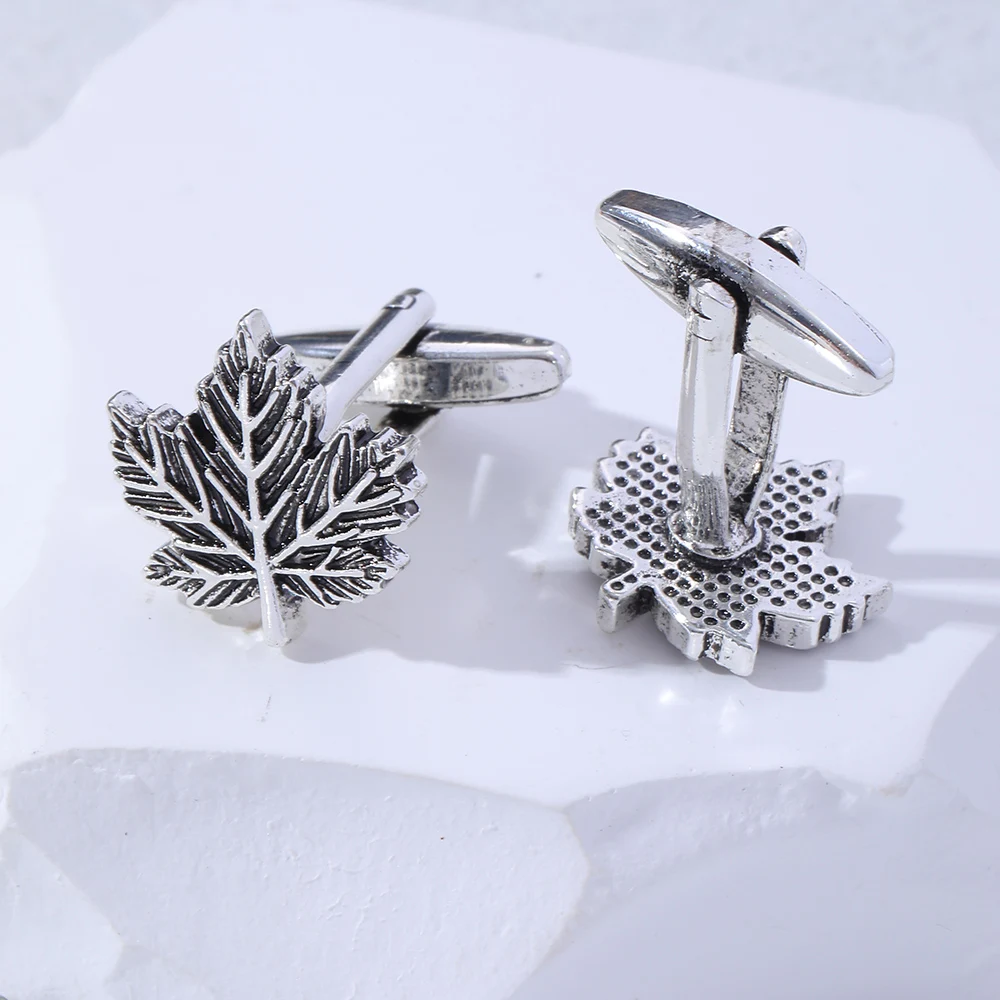 Vintage B/W Maple Leaf Leaves Pair Cufflinks Men’S Exquisite Metal Unisex Shirt Accessories Gift With Free Shipping For Husband