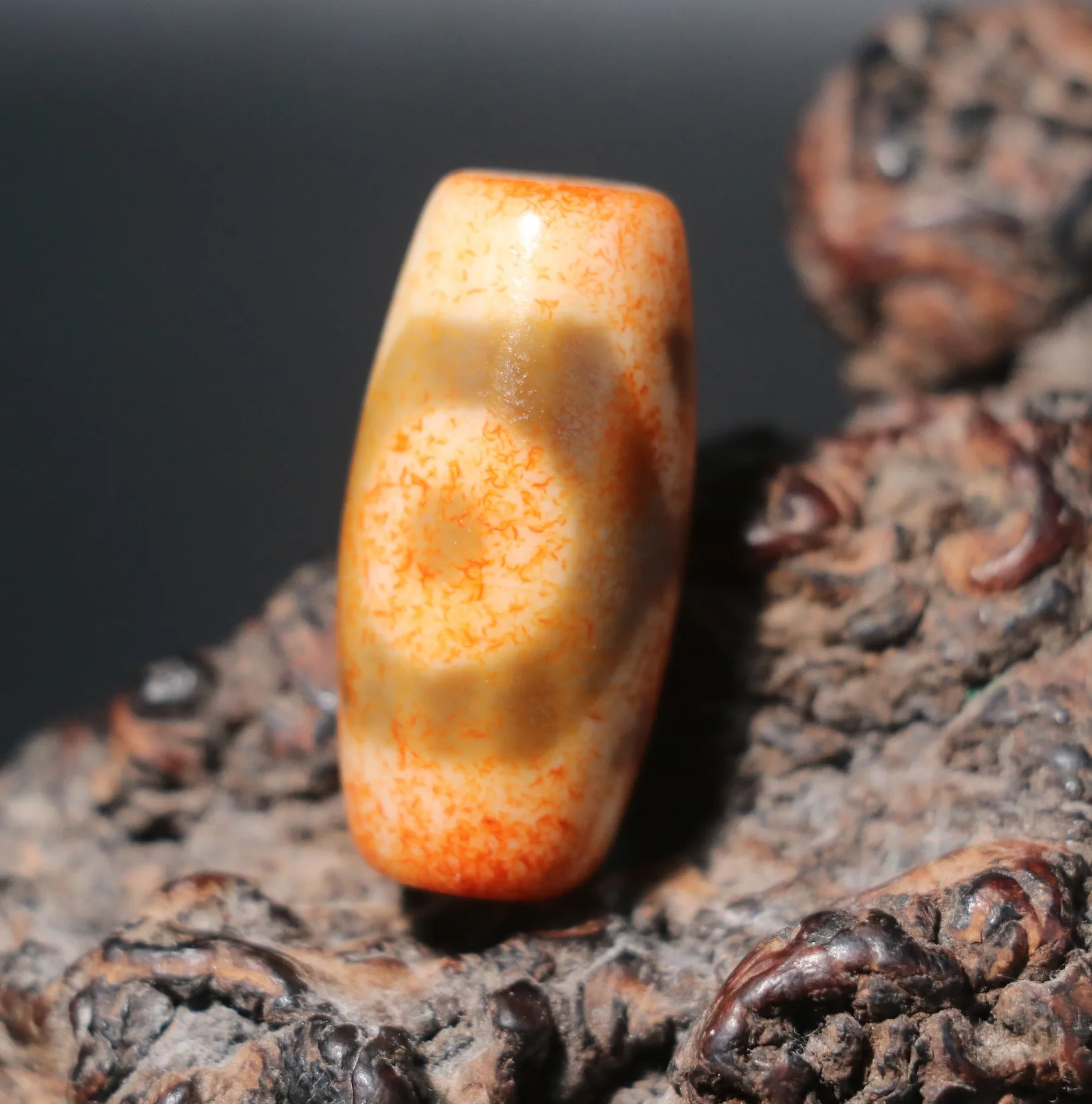 Unique Magic Power Energy Tibetan Old Agate 2 Eyed Tiger Tooth Symbol dZi Bead For Bracelet Amulet Talisman RT UPD0515A1