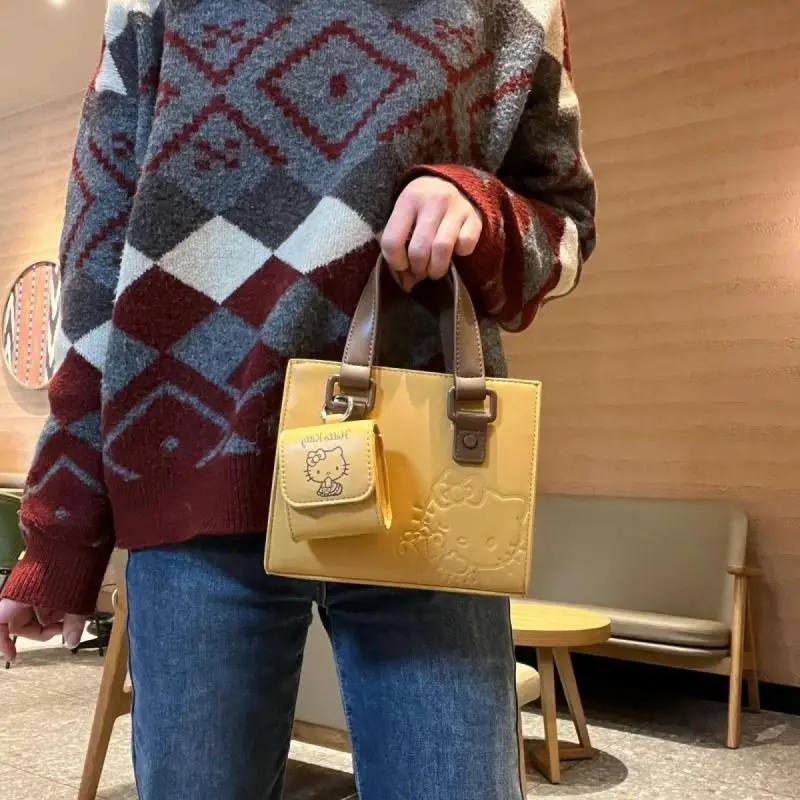 

New Cartoon Hellokitty Handbag Japanese Sanrio Girls Kawaii Versatile Crossbody Bag Couple High Beauty Festival Gift