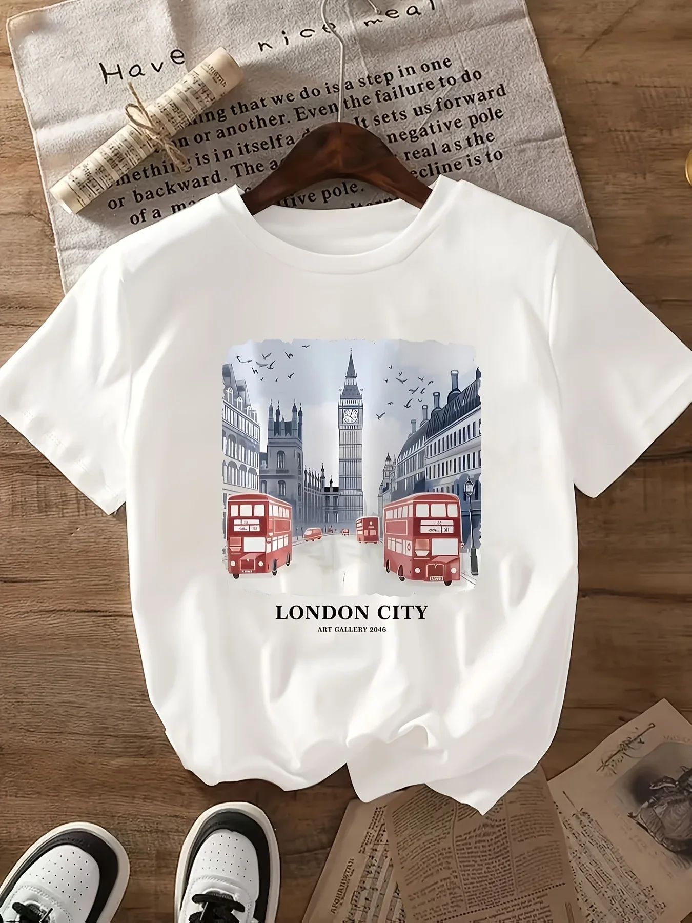 

Lightweight Breathable Fabric Spring Summer Travel Souvenir Women's Graphic T-Shirt Double-Decker Print White Casual Streetwear