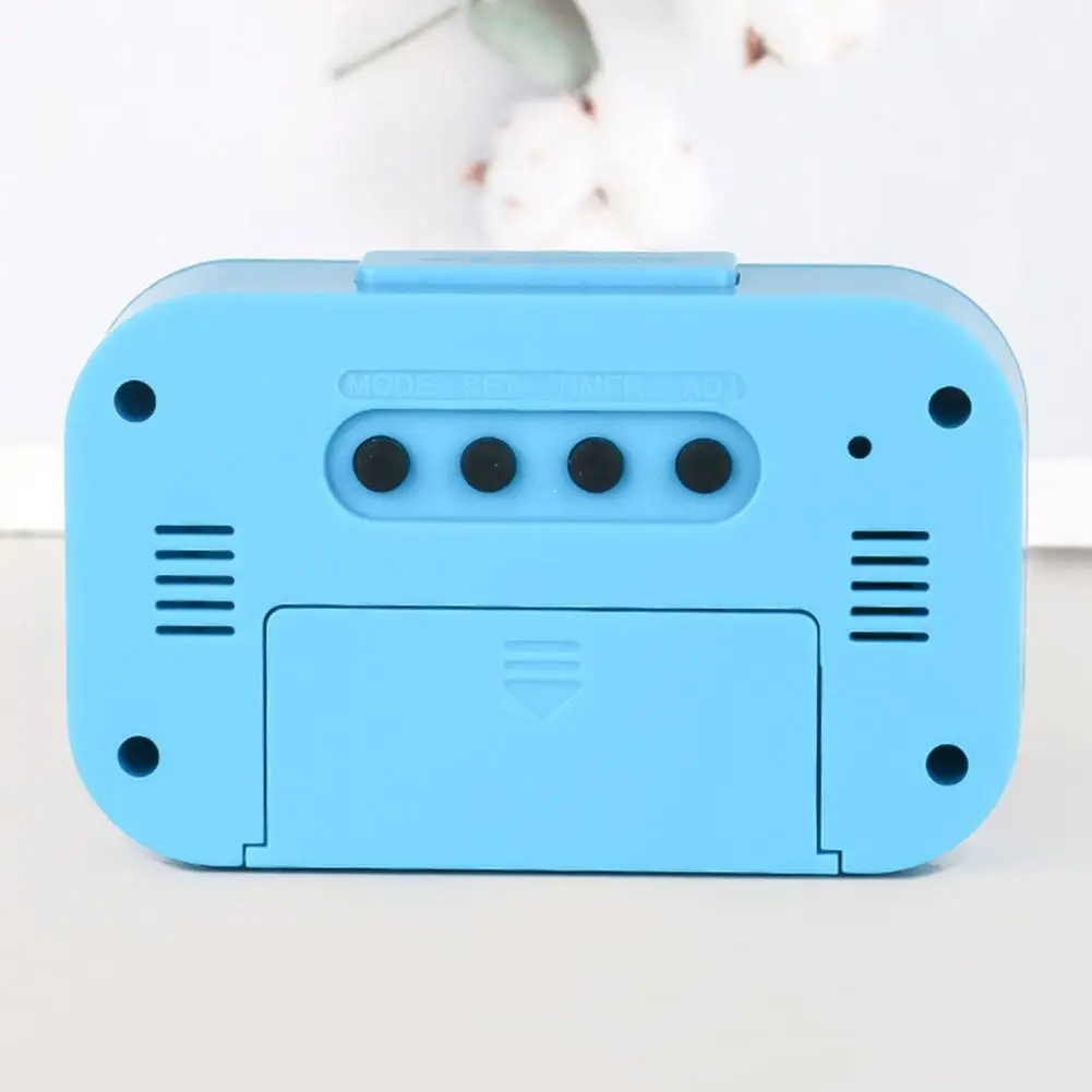 Setting Alarm Clock Digital Travel Alarm Clock with Easy-to-read Display Snooze Function 12/24-hour Format Battery for Home