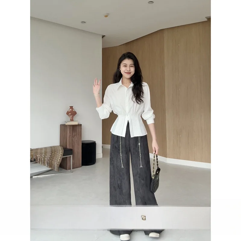 

Белые брюки Ele с цепочкой на талии, прямые, эластичные, с 3D-плиссировкой, модный комплект для женщин 20-30 лет