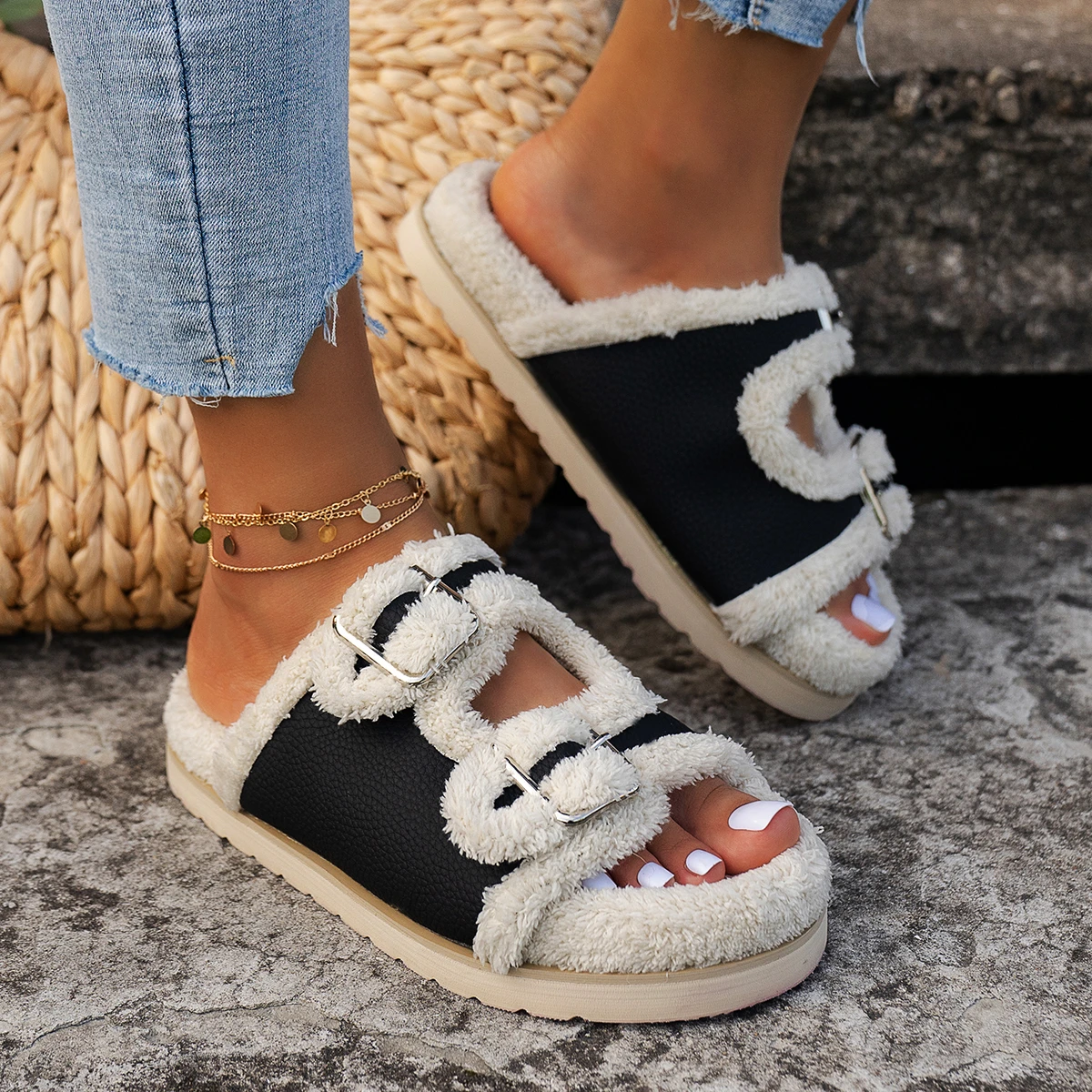 2023 New Platform Women Shoes Double Buckle Fur Slippers Women Plush Winter Indoor Warm Slides Flat Outdoor Flip Flops Female