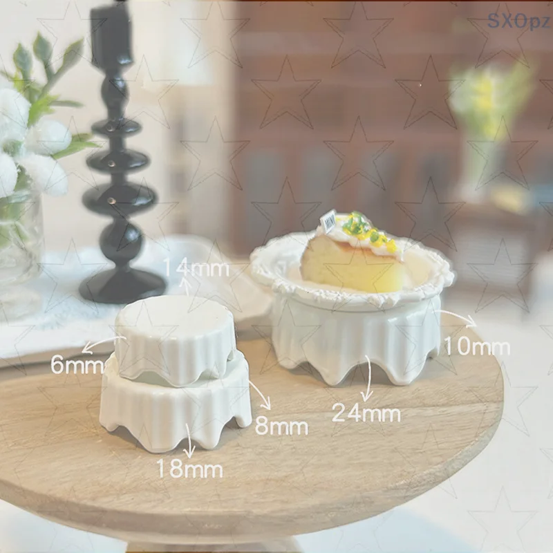 

Pack of 3 Miniature Dessert Decoration Dish for 1/12 Scale Dollhouse