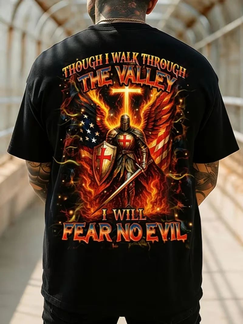 Men crew neck short sleeve t‑shirt, medieval knight cross patch letter graphic print top, street tee for daily casual wearing