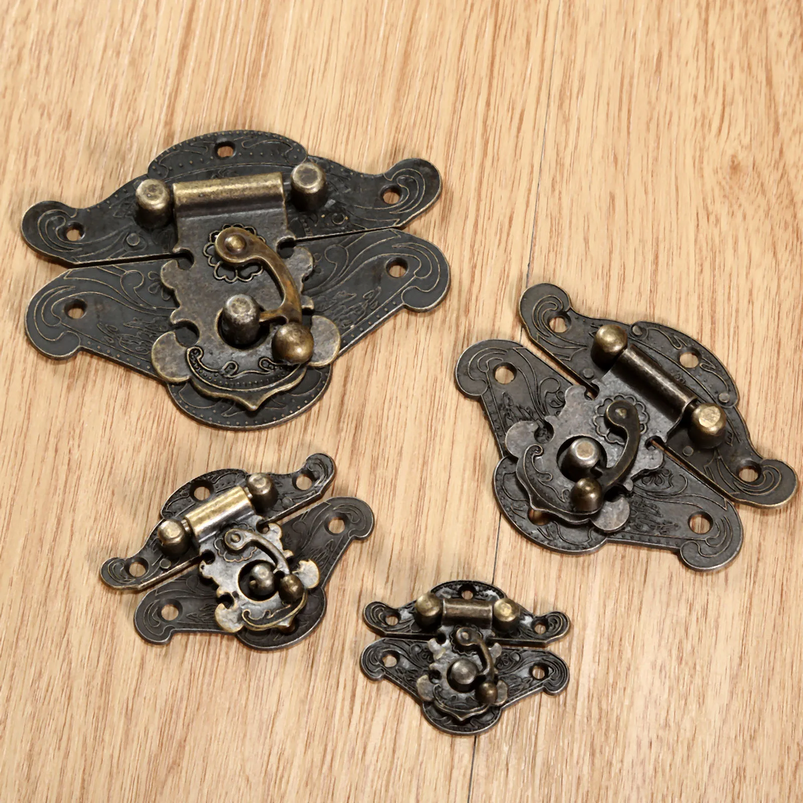 

1pc Box Latch Hasp Hardware Furniture Wooden Box Leather Bag Hardware Decorative Latch Clasps Lock Padlock Hasp with Screws