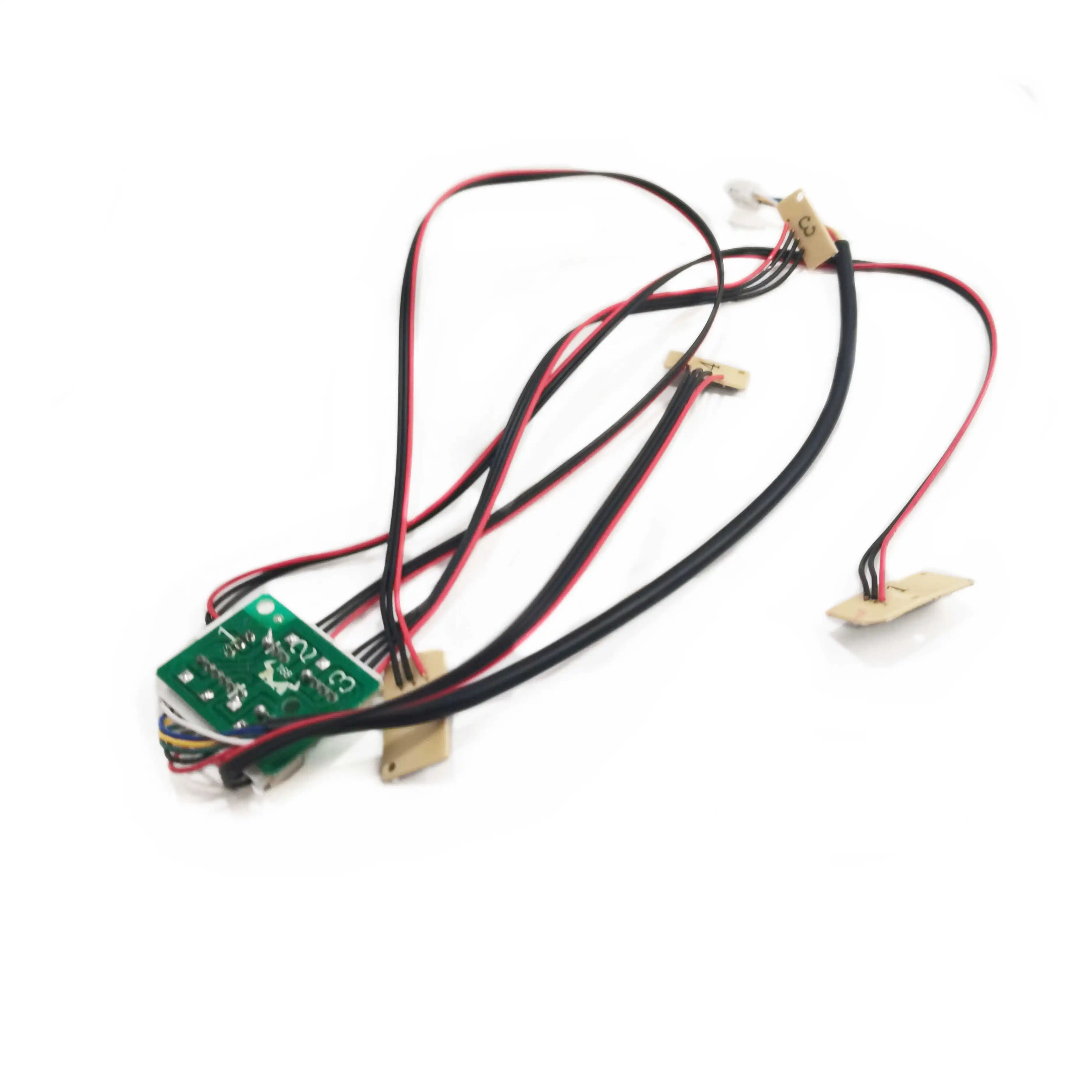 Zestaw części do tuningu samochodu zdalnie sterowanego MN82 RC, zawierający linki i oświetlenie.