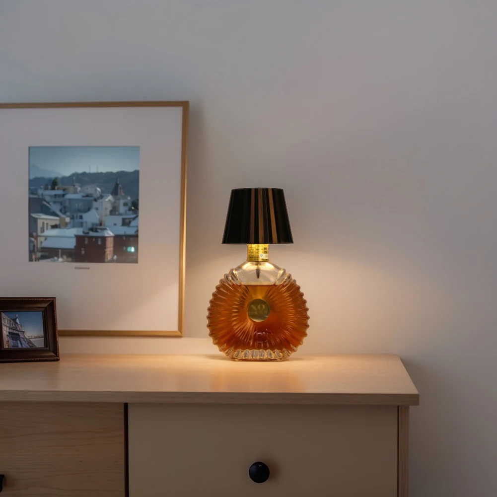 Lampada per bottiglia di vino a LED ricaricabile 2000mAh lampada da tavolo portatile senza fili lampada decorativa per bottiglia di vino per feste bar ristoranti