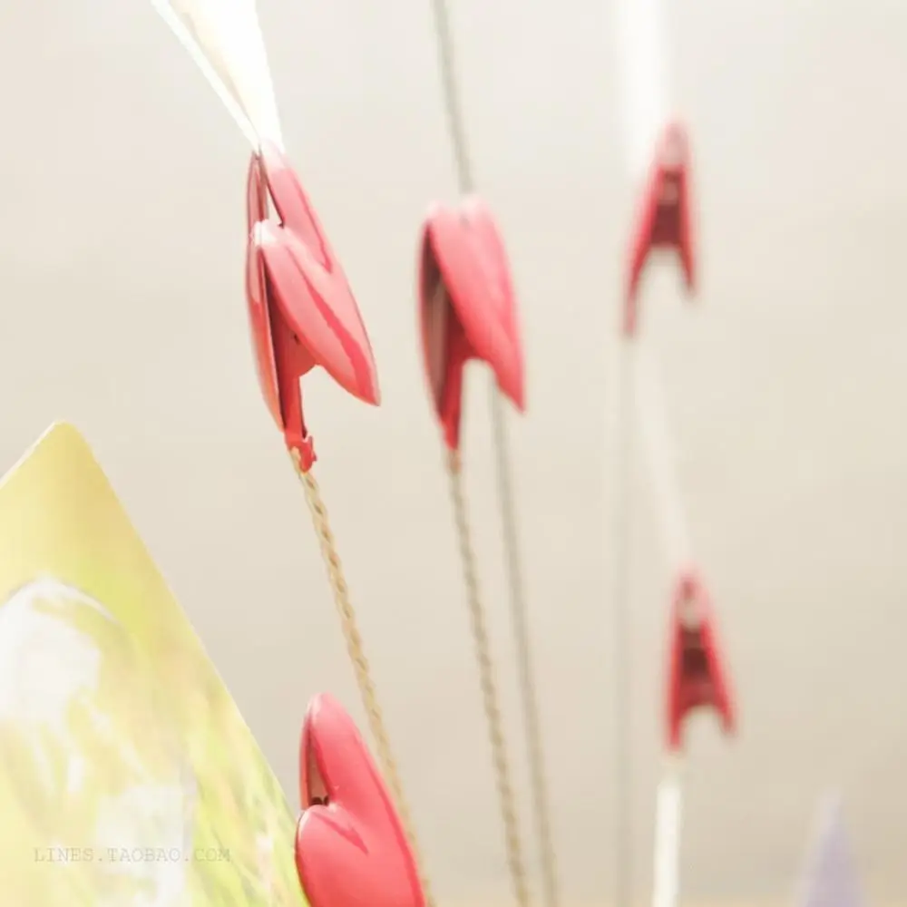 

Stainless Steel Family Tree Picture Frame Holder Red Portable Card Photo Clips Holder Photo Tree Holder Clip