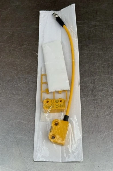 

Brand New Original 6ES7972-0BA52-0XA0 506334 XPSUAK32AP Fast Delivey