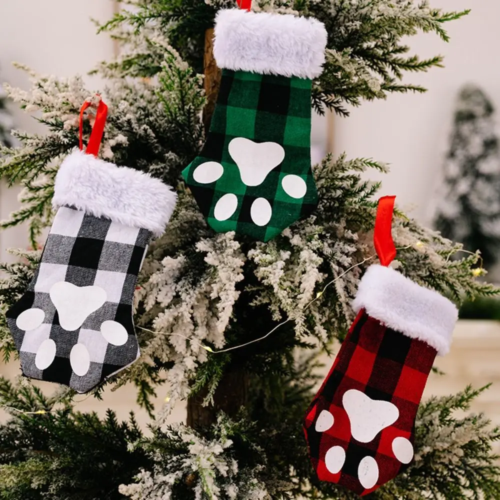 Creative Non-woven Fabric Dog Claw Socks Black Decorative Candy Gift Bag Hanging Red Christmas Tree Pendant Christmas Tree