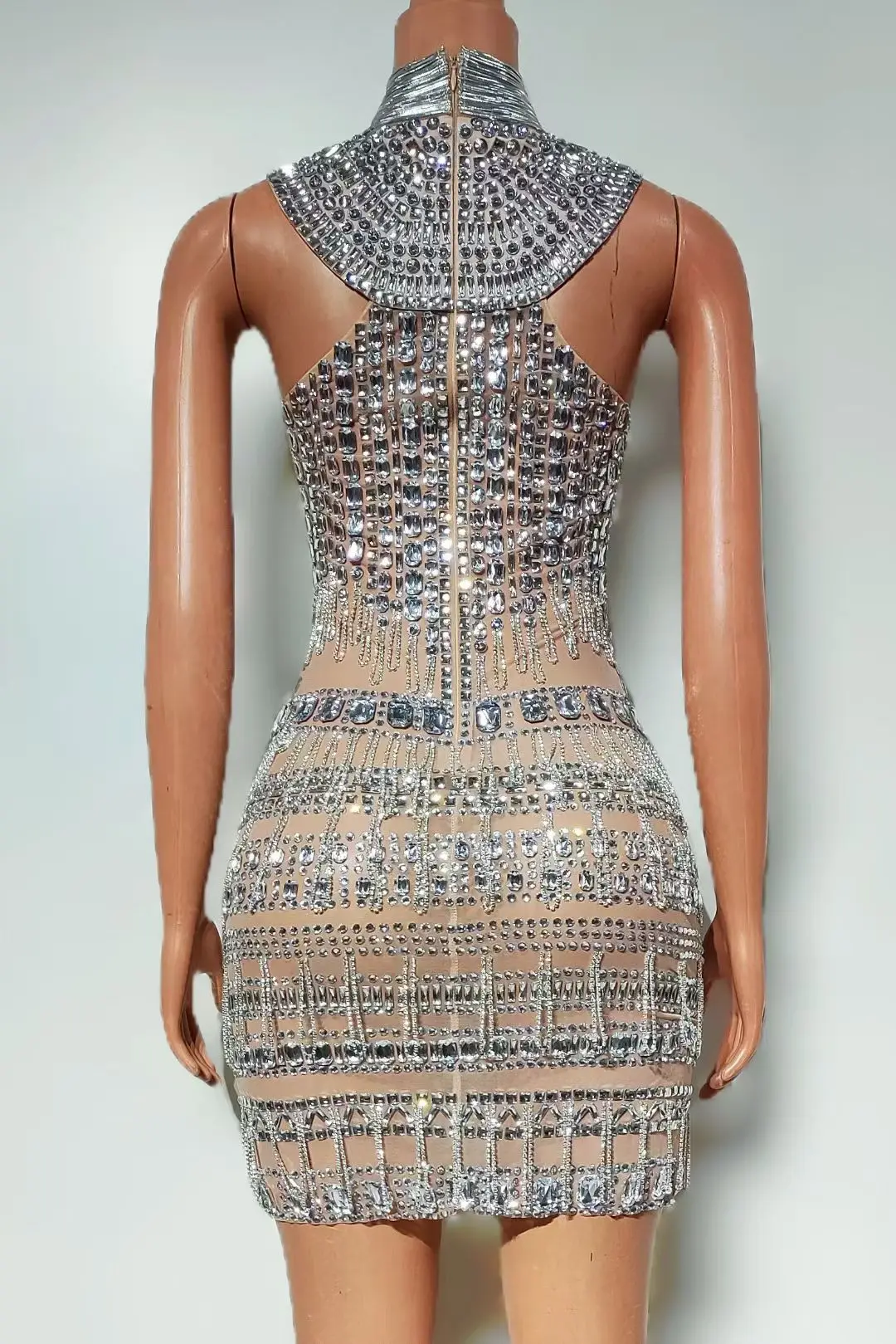 Minivestido Sexy de malla desnuda para mujer, vestido de cóctel de corte bajo con diamantes de imitación, cristales plateados brillantes, traje picante para chica Bingbing