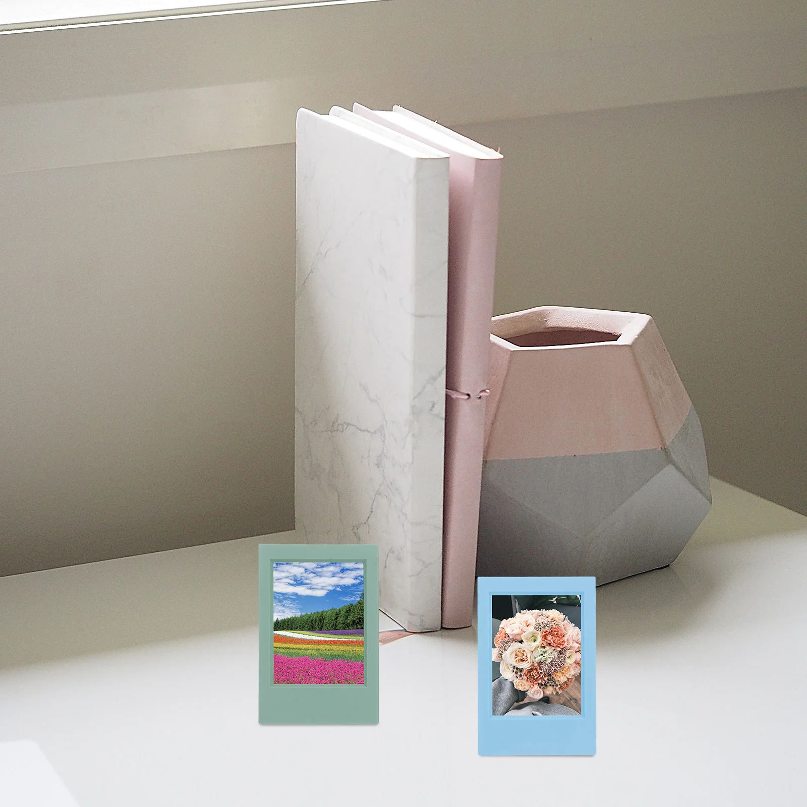 

7Pcs Small Photo Frame Set Colored Mini Picture Frames Freestanding Desk Display Holders Decorative Photo Storage Frames