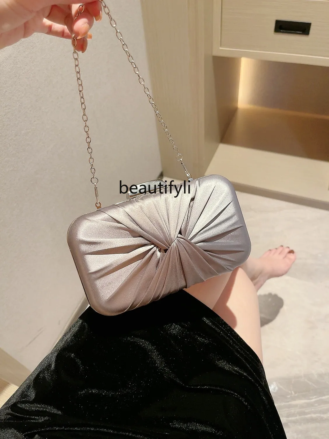 

High-end satin dinner socialite handbag banquet messenger small square bag women's fashion party bag