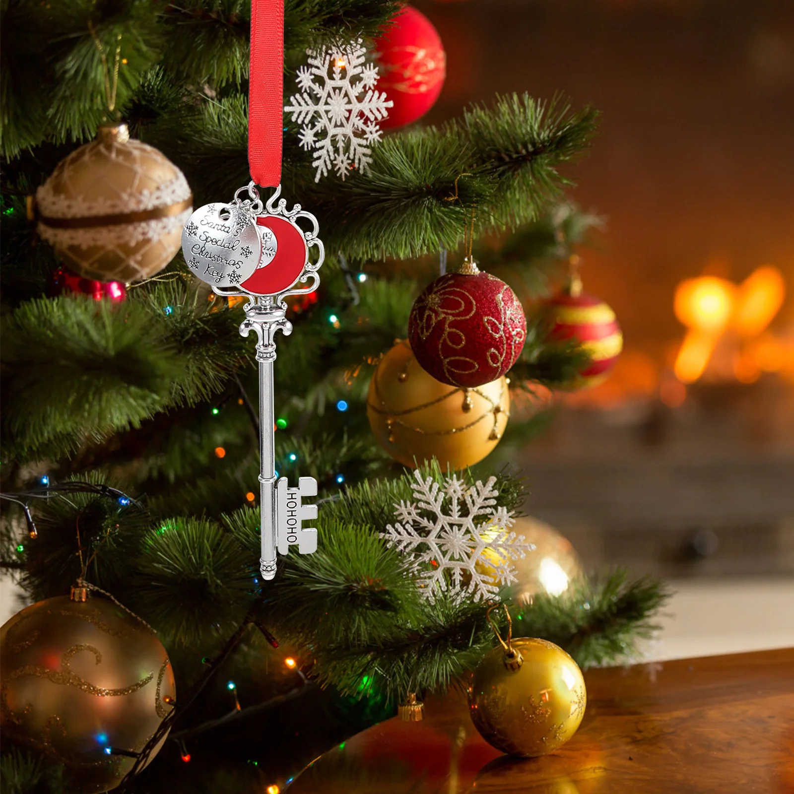 

3Pcs Christmas Keychain Pendant Alloy Xmas Hanging Ornament Compact Key Ring Decor for Keys Bags Gifts Christmas Key Pendant