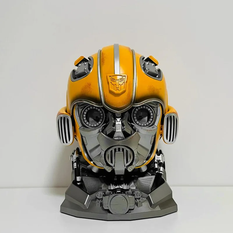 Transformer Bumblebee Indossabile 1:1 Casco Controllo vocale Anime Fiugre Vera faccia che cambia con altoparlanti Modello Bambole Decor Regali